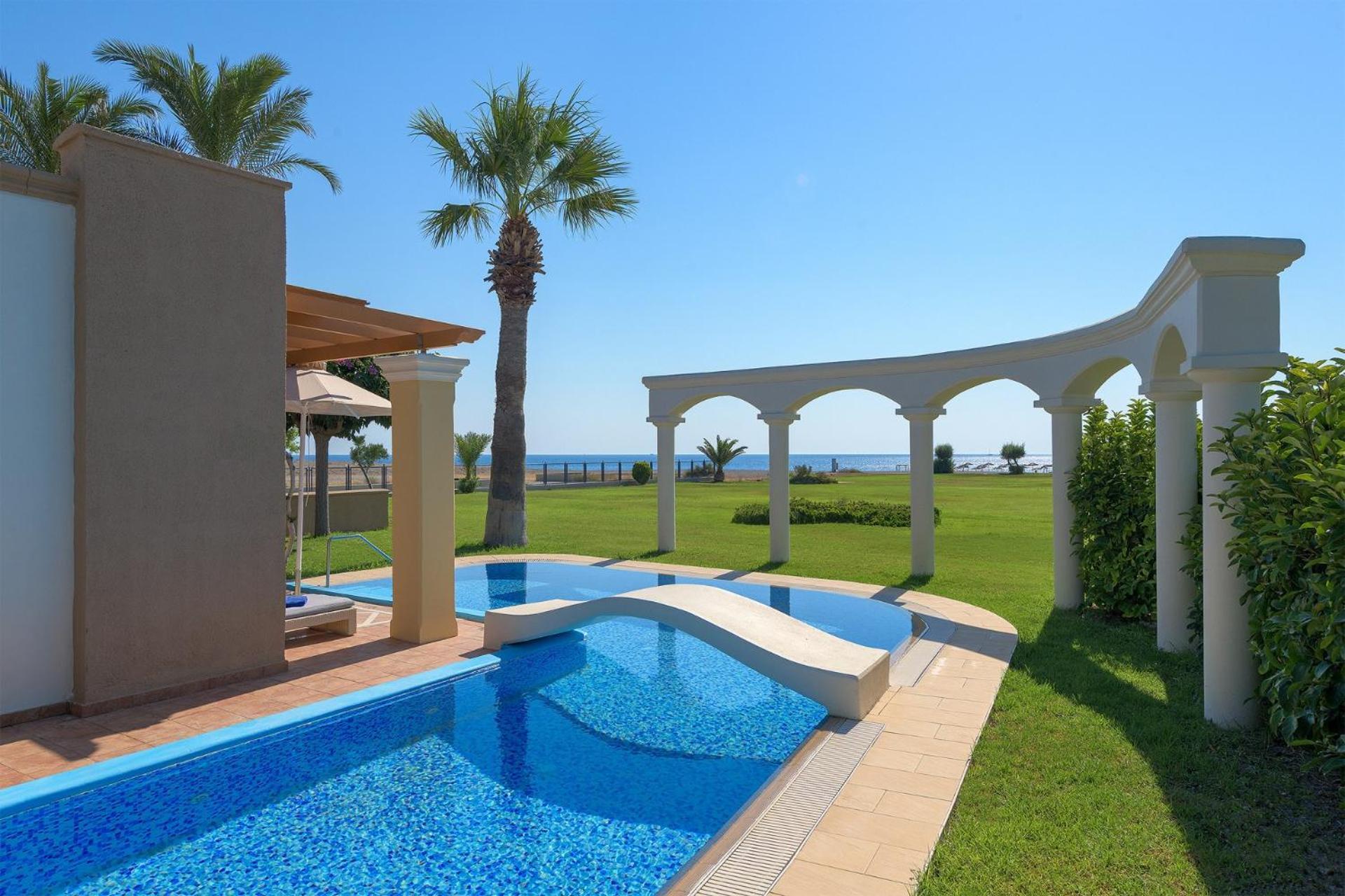 Presidential Villa Personal Pool 2,1609312117:JPEG